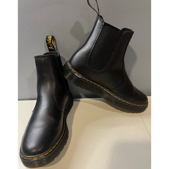 EUC Dr. Martens Dorian Chelsea Boots - Women's Size 7 (Men’s size 6) - Picture 3 of 9